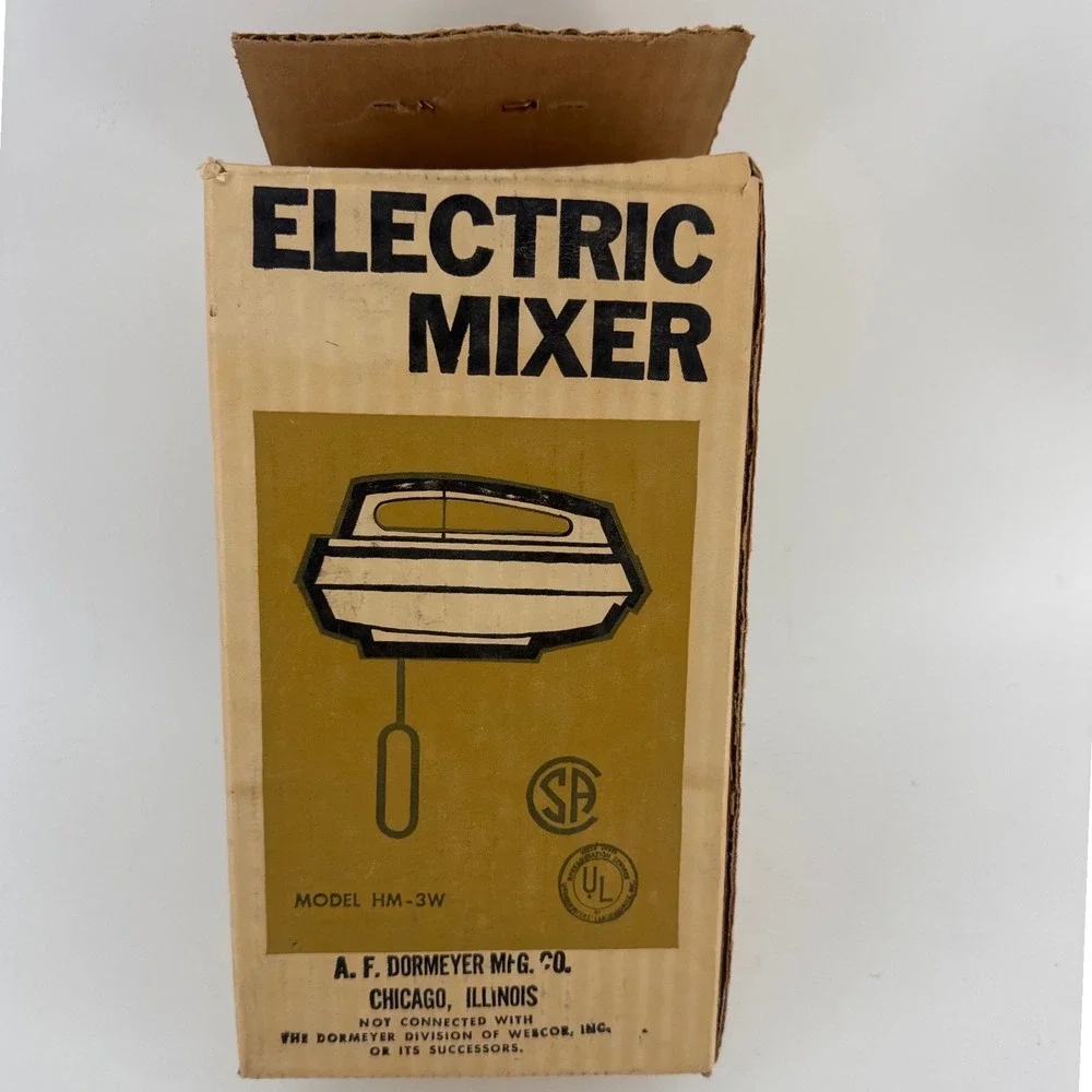 Dormeyer Electric Hand Mixer HM-3W Harvest Gold Vintage New Open Box